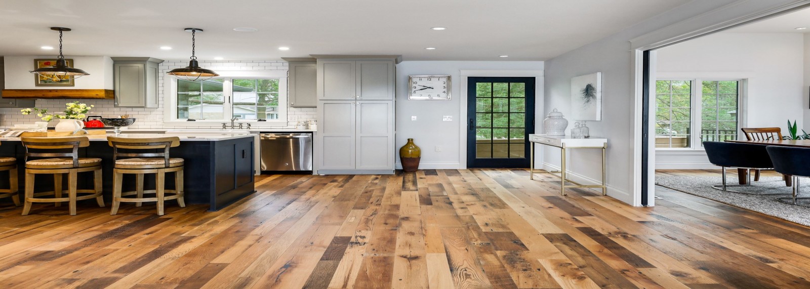 Tips to have reclaimed hardwood flooring post thumbnail image